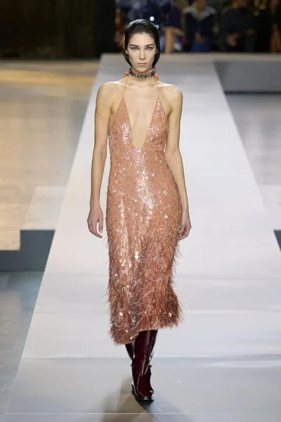 Look 8